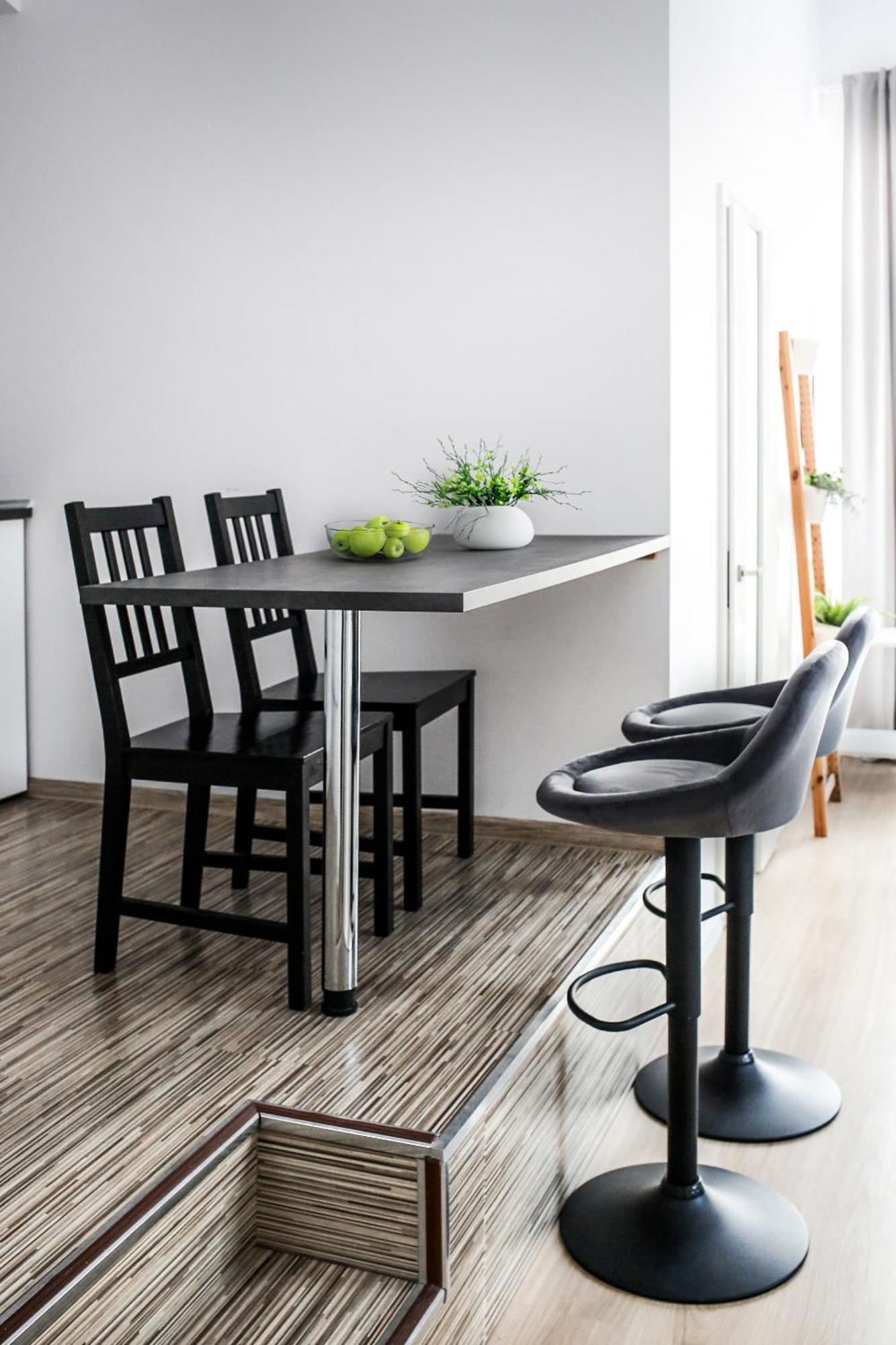 Fully-Furnished Apartment With Air Conditioning For Families, Cracow Old Town Krasków Exterior foto