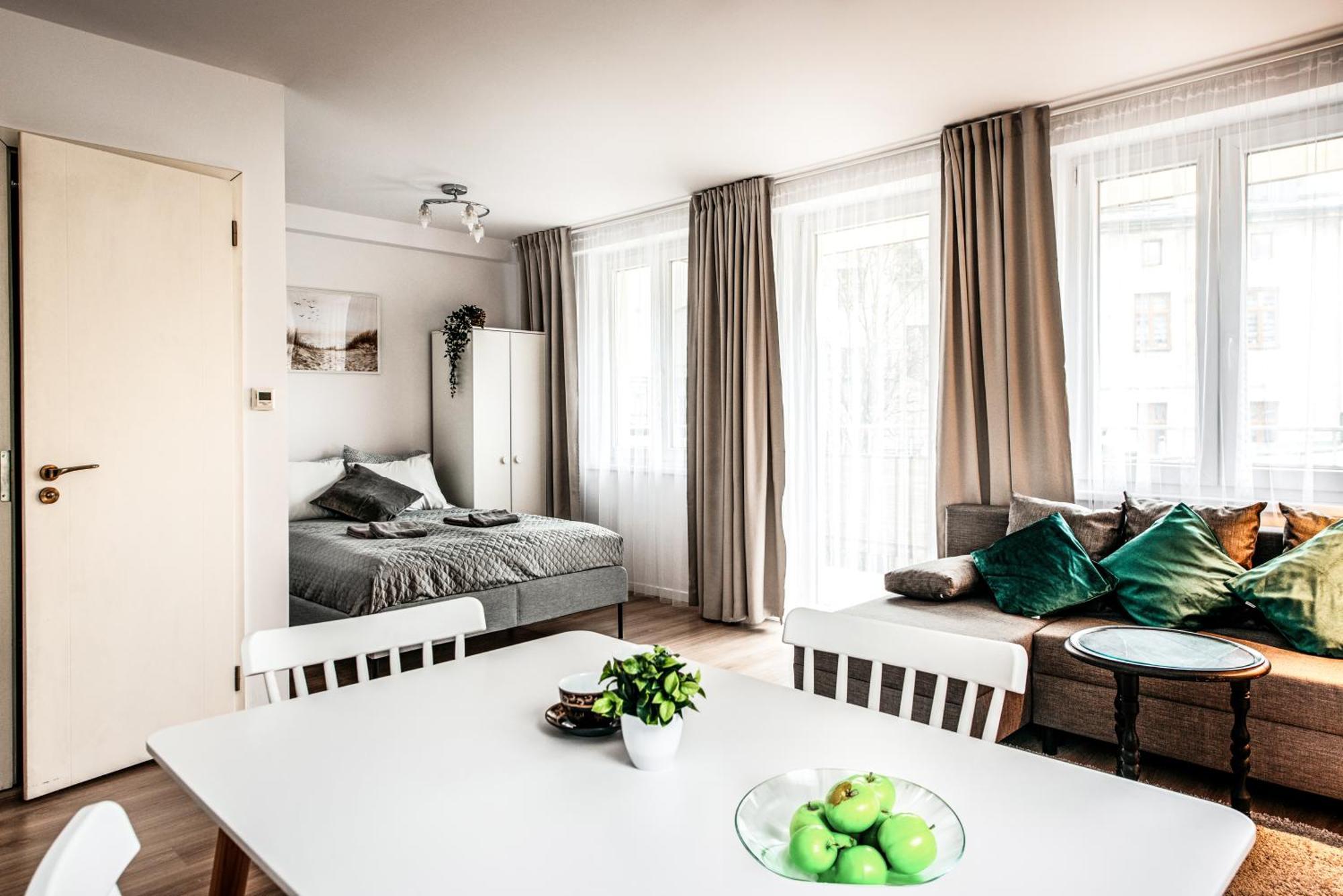 Fully-Furnished Apartment With Air Conditioning For Families, Cracow Old Town Krasków Exterior foto