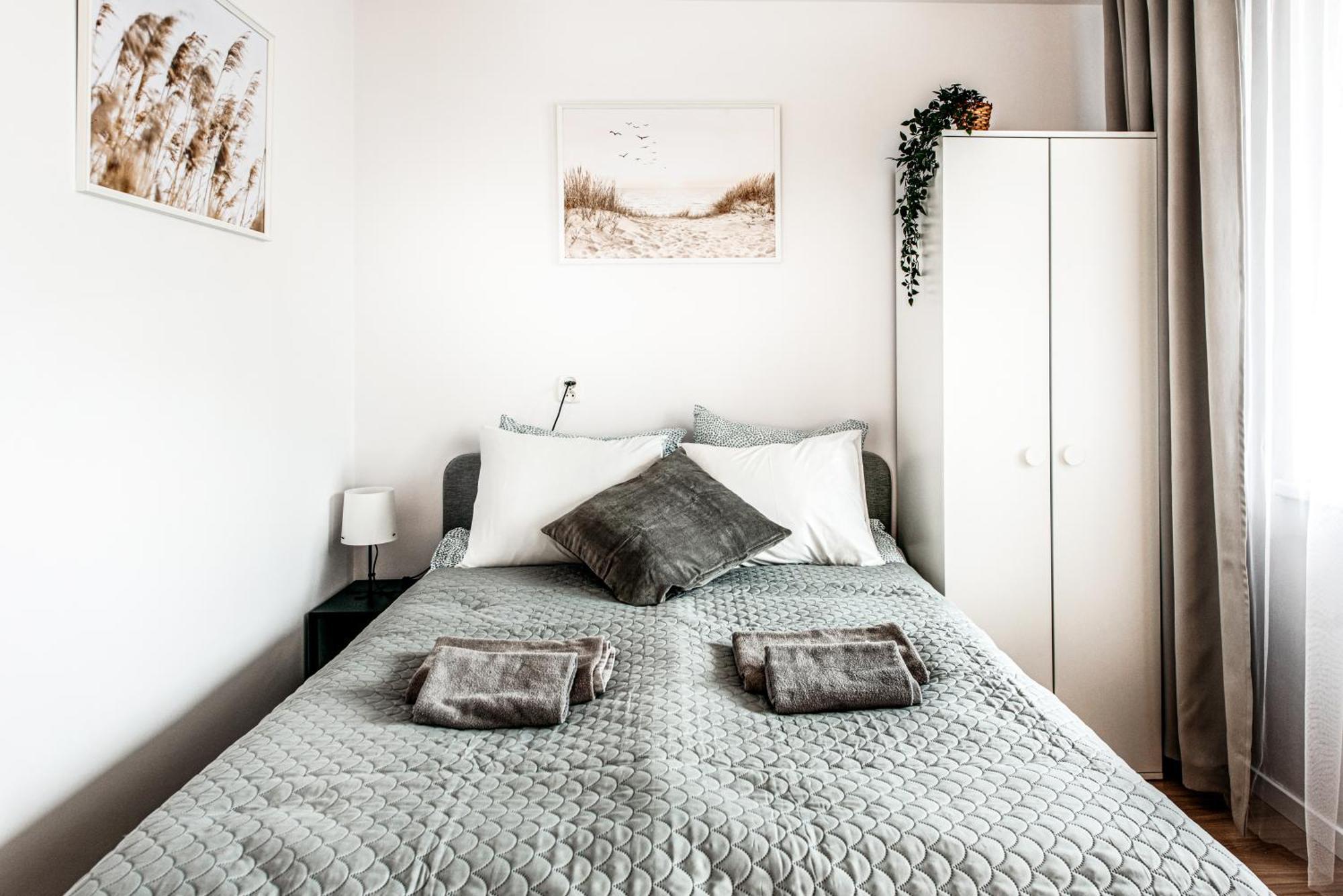 Fully-Furnished Apartment With Air Conditioning For Families, Cracow Old Town Krasków Exterior foto
